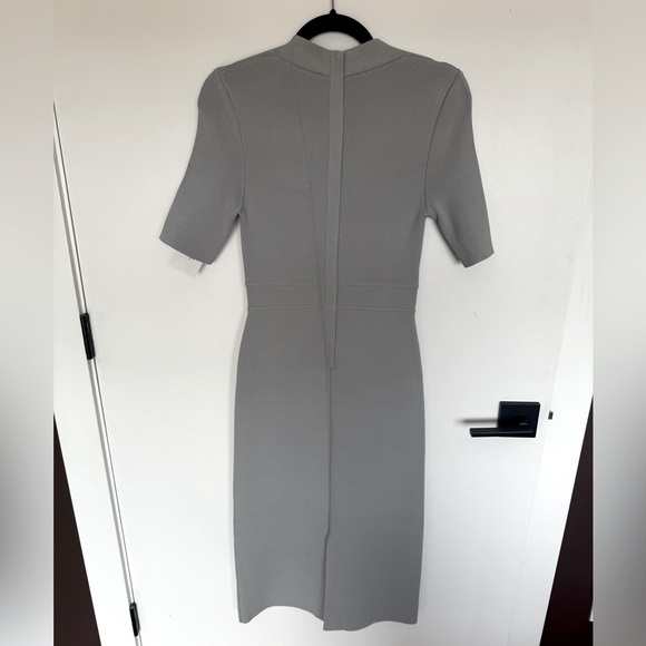 Scanlan Theodore crepe knit v neck dress in small grey/blue - Picture 7 of 7